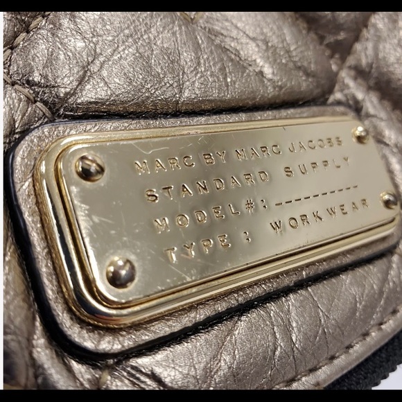 Marc By Marc Jacobs Workwear Quilted Metallic Crossbody - Picture 5 of 12